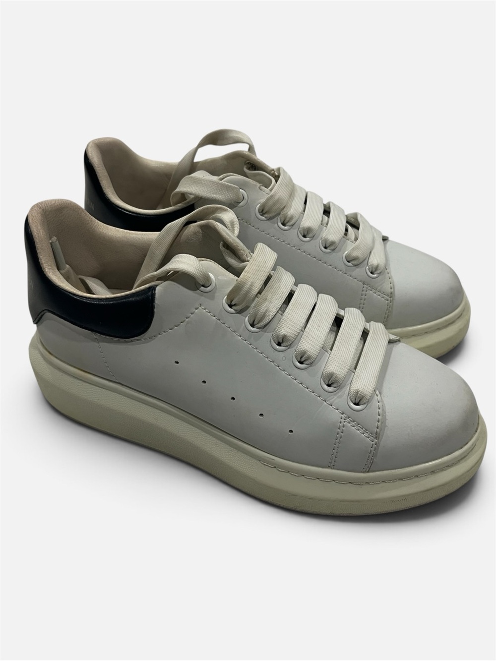 Alexander McQueen White Leather Platform Sneakers with Black Heel Tab - Picture 2 of 5